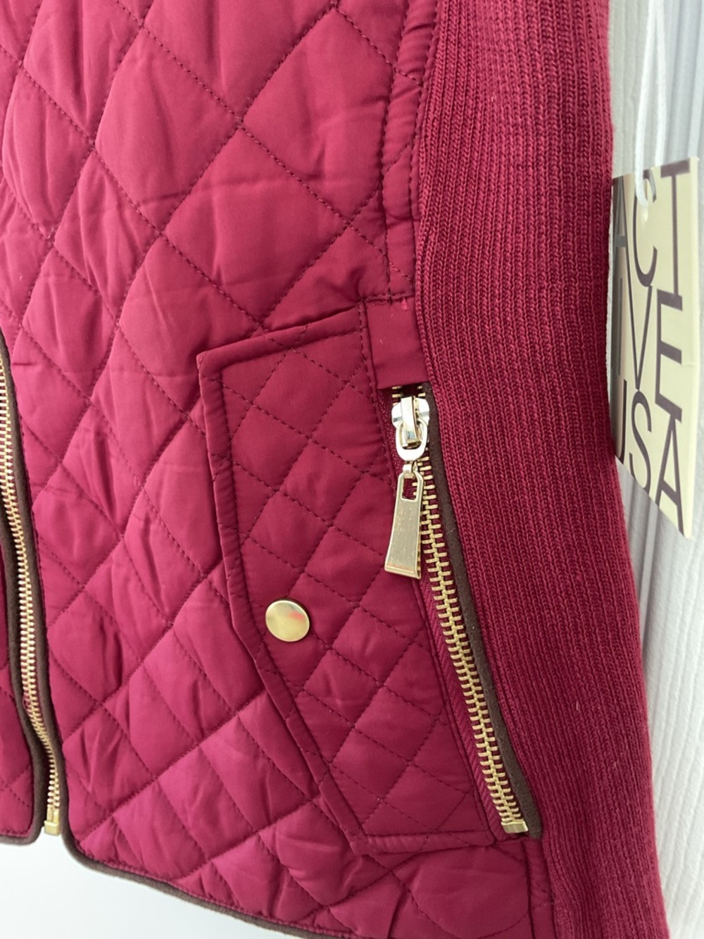 Active USA Burgundy Quilted Vest Gold Zip Knit Side Panels Women S NWT - Picture 4 of 14